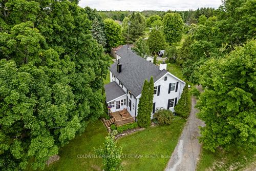 4 Station Rd, Portland, ON, K0G1V0 | Card Image