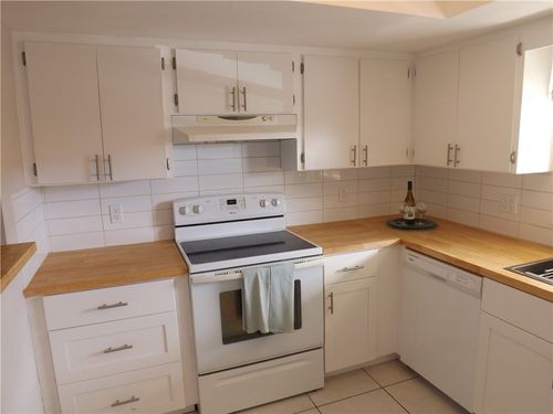 apt-f7-400 18th St, Vero Beach, FL, 32960-0833 | Card Image