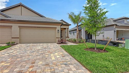 18123 Cherished Loop, LAKEWOOD RANCH, FL, 34211-5581 | Card Image