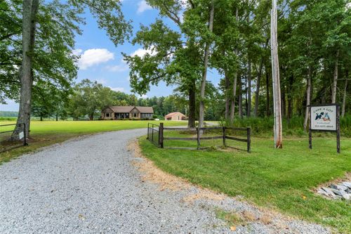 6588 Nc 42 None, Macclesfield, NC, 27852 | Card Image