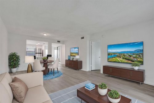 apt-103-7605 Nw 5th Pl, Margate, FL, 33063-7476 | Card Image