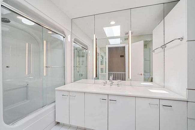 7515 N Beach Drive, House other with 4 bedrooms, 4 bathrooms and null parking in Fox Point WI | Image 31