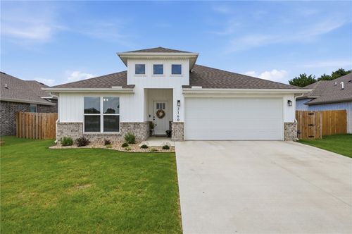 2160 Bluebonnet Ln, Centerton, AR, 72719-4043 | Card Image