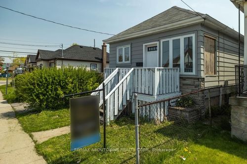 126 Harmony Ave, Hamilton, ON, L8H4Y3 | Card Image