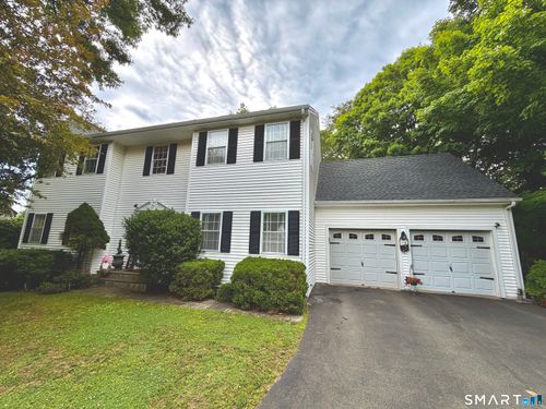 79-79 Old Colony Rd, Monroe, CT, 06468-1279 | Card Image