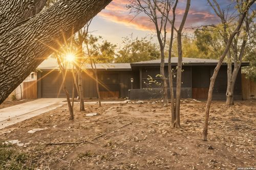 3314 Deer Crk, San Antonio, TX, 78230-3815 | Card Image