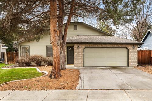 77 S Silverwood Way, Eagle, ID, 83616-6164 | Card Image