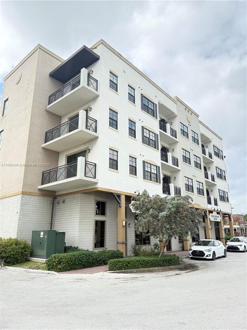 unit-401-4100 Sw 64th Ave, Davie, FL, 33314-3654 | Card Image