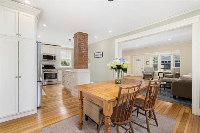 204 8 Th St, House other with 3 bedrooms, 2 bathrooms and 3 parking in Providence RI | Image 20