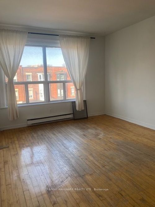 3-129 Danforth Ave, Toronto, ON, M4K1N2 | Card Image