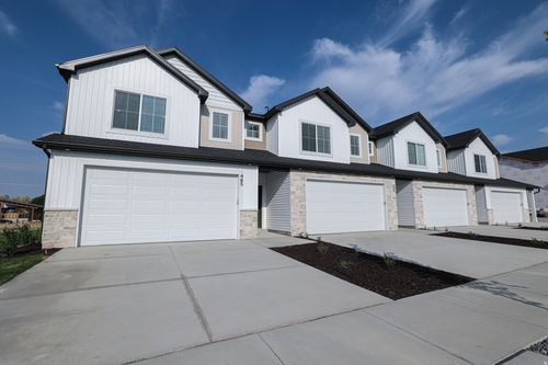 645 N 300 W, Smithfield, UT, 84335-1856 | Card Image