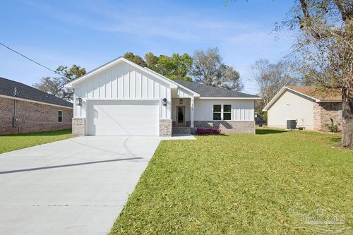 6094 Ashton Woods Cir, Milton, FL, 32570-1552 | Card Image