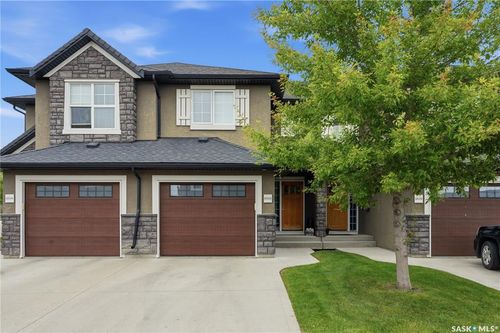 203 - 1555 Paton Cres, Townhouse with 3 bedrooms, 3 bathrooms and 2 parking in Saskatoon SK | Card Image