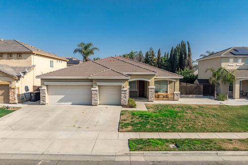 346 Martin St, Tulare, CA, 93274-4662 | Card Image