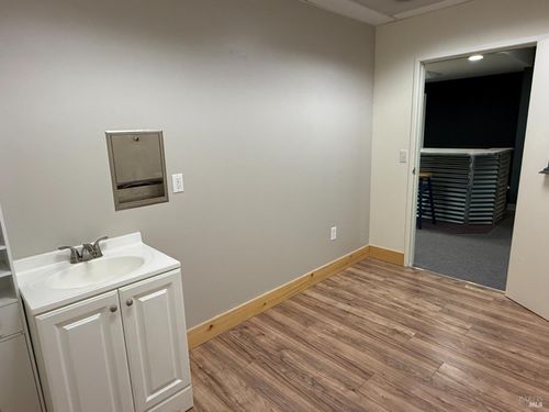 ste-27g-8911 Lakewood Dr, Windsor, CA, 95492-7856 | Card Image