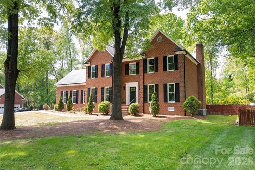 1507 Chadmore Ln Nw, Concord, NC, 28027-9084 | Card Image