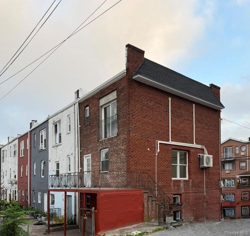 629 E 89th St, Brooklyn, NY, 11236-3463 | Card Image