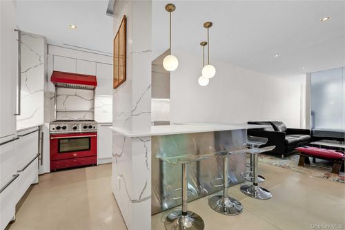 20f-117 E 57th St, New York, NY, 10022-2095 | Card Image