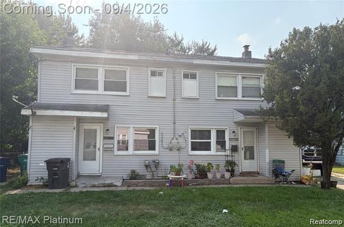 33121 Alberta St, Westland, MI, 48186-4648 | Card Image