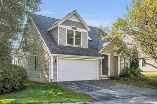 92 Hampton Meadows, Hampton, NH, 03842 | Card Image