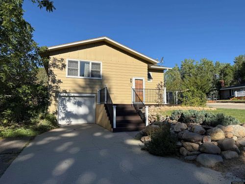 870 Desmet Ave, Buffalo, WY, 82834-1520 | Card Image