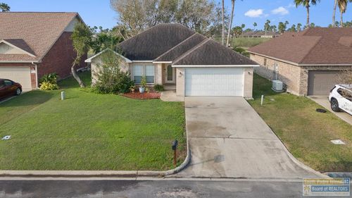 22 Augusta Dr, Laguna Vista, TX, 78578-2672 | Card Image