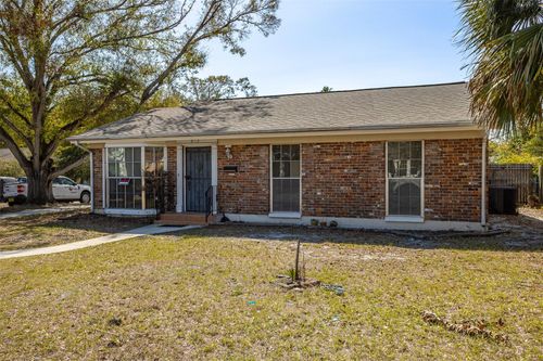 812 W Warren Ave, TAMPA, FL, 33602-1106 | Card Image