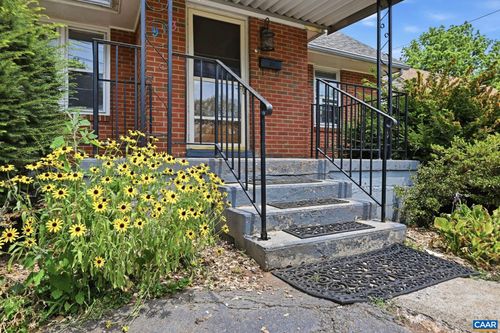 913 Druid Ave, CHARLOTTESVILLE, VA, 22902-6320 | Card Image