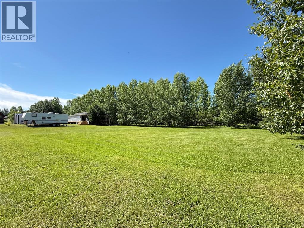 Residential in Lac Des Iles 3