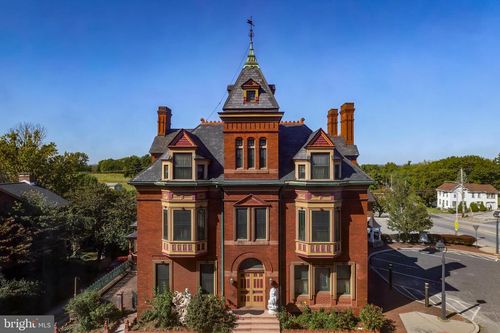 3 W King St, ABBOTTSTOWN, PA, 17301-9532 | Card Image