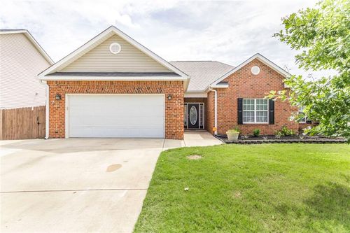 104 Bryce Dr, Warner Robins, GA, 31088-2423 | Card Image