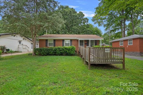 807 Claremont Rd, Charlotte, NC, 28214-1505 | Card Image