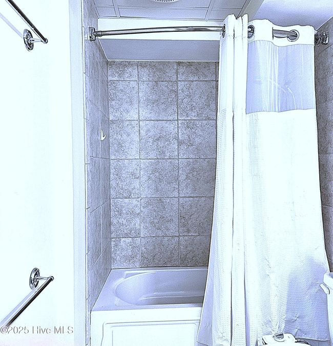 2nd Bathroom Shower Curtain OPEN | Image 36