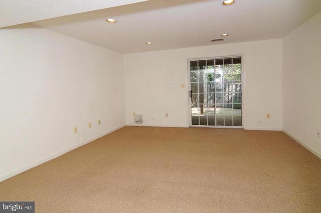 6581 Cypress Point Rd, Townhouse with 2 bedrooms, 4 bathrooms and null parking in ALEXANDRIA VA | Image 21