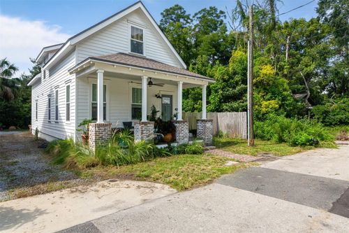 423 Nw 6th Ave, Gainesville, FL, 32601-5224 | Card Image