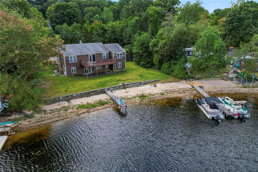 Lori Ln, Coventry, RI 02816