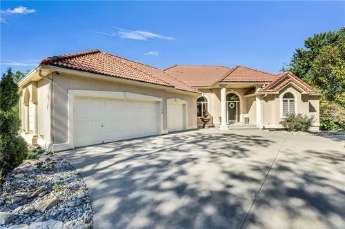 4305 Se Willow Place Ct, Blue Springs, MO, 64014-5245 | Card Image