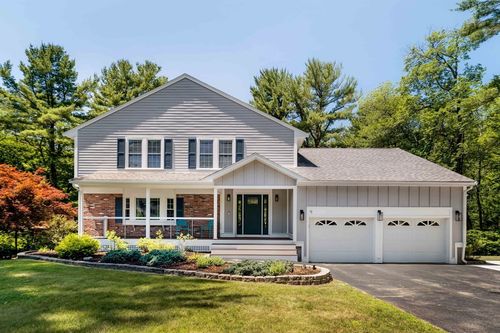 9 Waverly Dr, Andover, MA, 01810-5849 | Card Image