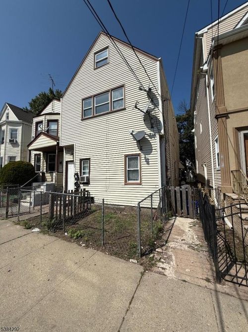 288 Sherman St, Passaic, NJ, 07055-3112 | Card Image