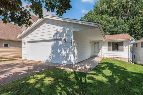 4287 Grainwood Cir Ne, Prior Lake, MN, 55372-1741 | Card Image