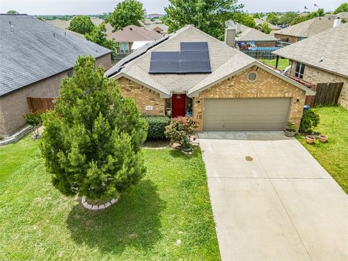 105 Fossil Way, Alvarado, TX, 76009-2660 | Card Image