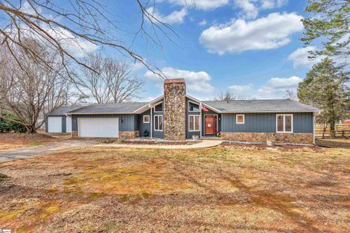 130 Graystone Dr, Moore, SC, 29369-9643 | Card Image