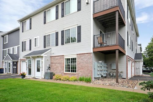 15521 Foghorn Ln, Apple Valley, MN, 55124-6023 | Card Image