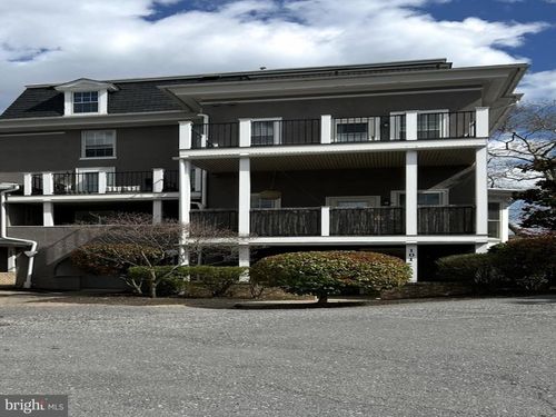 apt-101-37 S Prospect St, HAGERSTOWN, MD, 21740-5422 | Card Image
