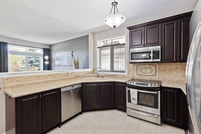36 Meadowood Dr, House other with 4 bedrooms, 3 bathrooms and 4 parking in Wasaga Beach ON | Image 11