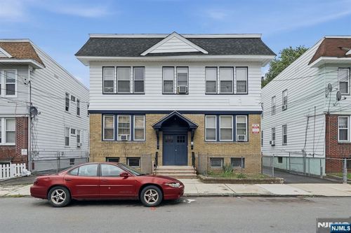68 Halstead St, Newark, NJ, 07106-4139 | Card Image