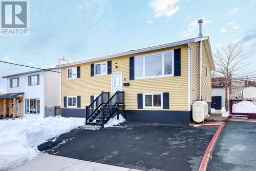 9 Pynn Place, St. John's, NL, A1E3N3 | Card Image