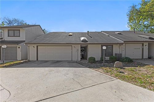 12367 Charlotte St, Kansas City, MO, 64146-1138 | Card Image