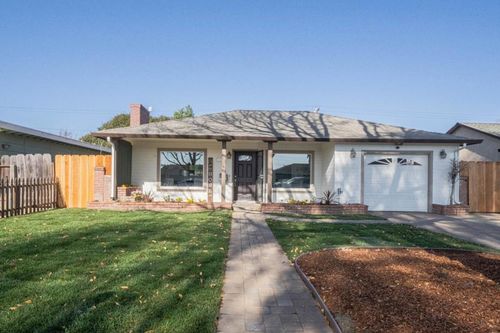 323 Chaparral St, Salinas, CA, 93906 | Card Image