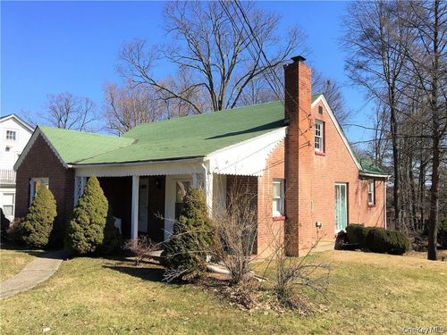 438 Powell Ave, Newburgh, NY, 12550-3416 | Card Image